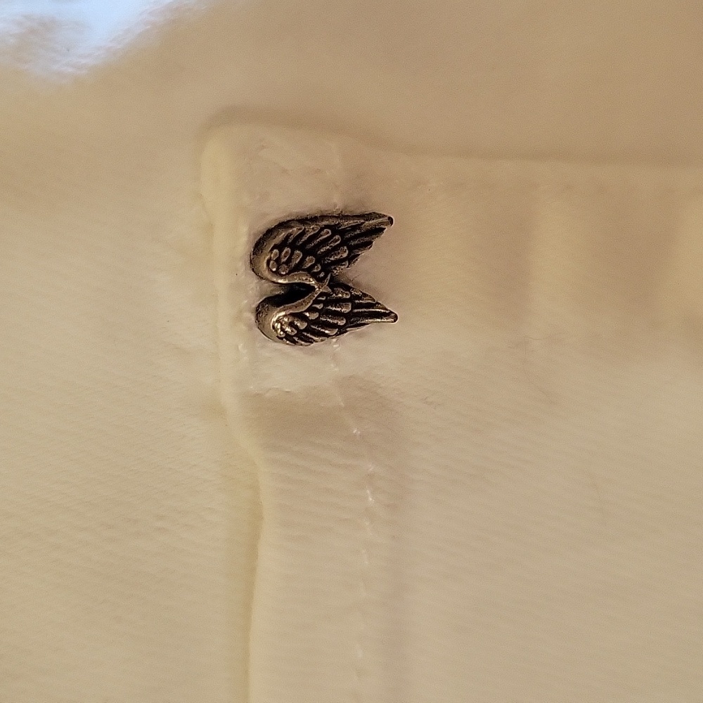 Victoria Secret High Rise, Distressed, White Denim Angel Wings Shorts Size 0 - Picture 3 of 12